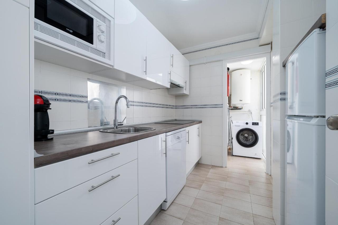 Hauzify I Apartament Punta Del Cavall サロウ エクステリア 写真